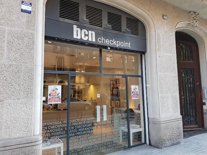 BCN Checkpoint — local bear-friendly en Barcelona