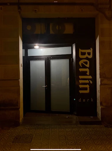 Berlin Dark — local bear-friendly en Barcelona