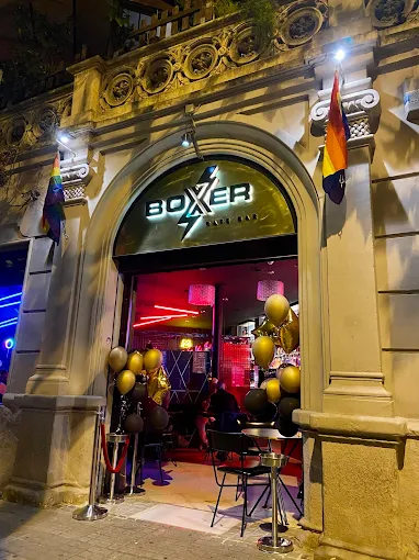 Boxer café bar — local bear-friendly en Barcelona