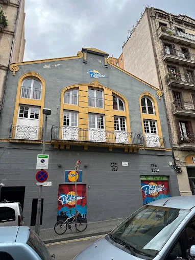 Fiesta Brilli Brilli — local bear-friendly en Barcelona