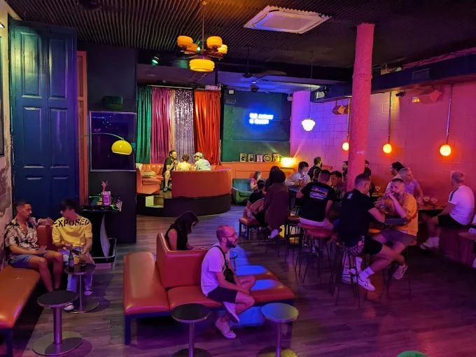 Candy Darling — local bear-friendly en Barcelona