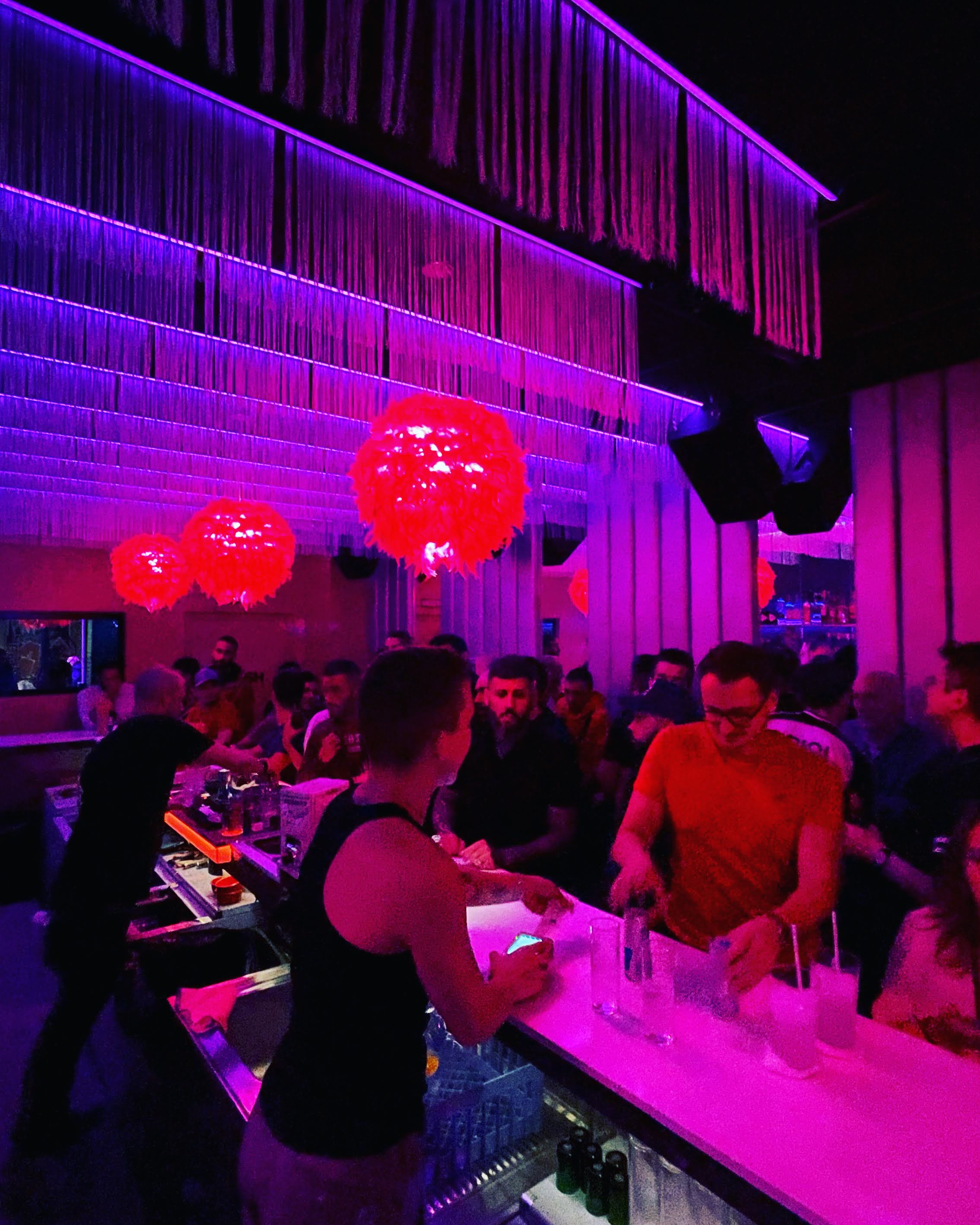 DMEN’S — local bear-friendly en Barcelona