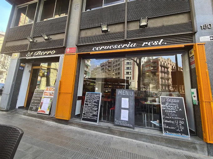 El Berro — local bear-friendly en Barcelona