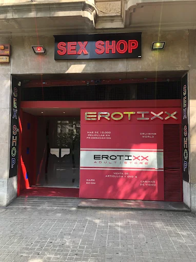 Erotixx — local bear-friendly en Barcelona