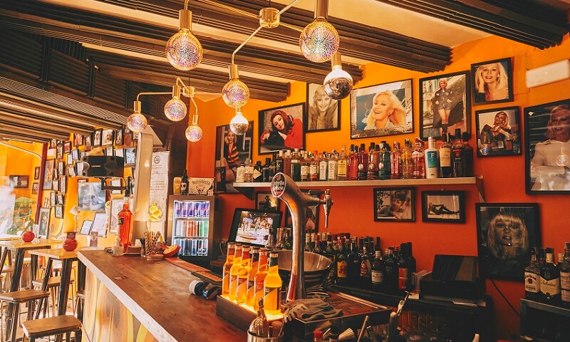 La Carrà — local bear-friendly en Barcelona
