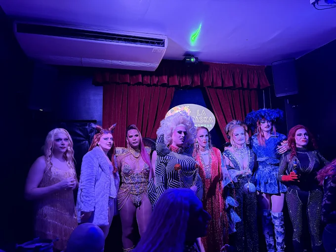 La Taska Show Bar — local bear-friendly en Barcelona