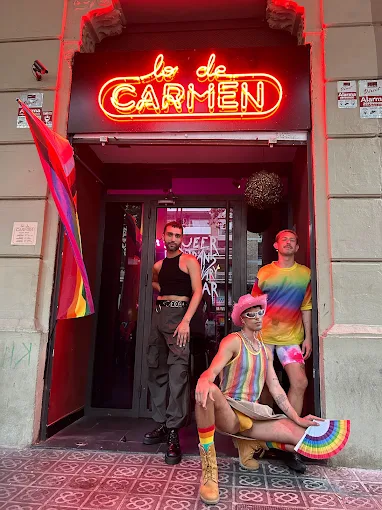 Lo de Carmen — local bear-friendly en Barcelona