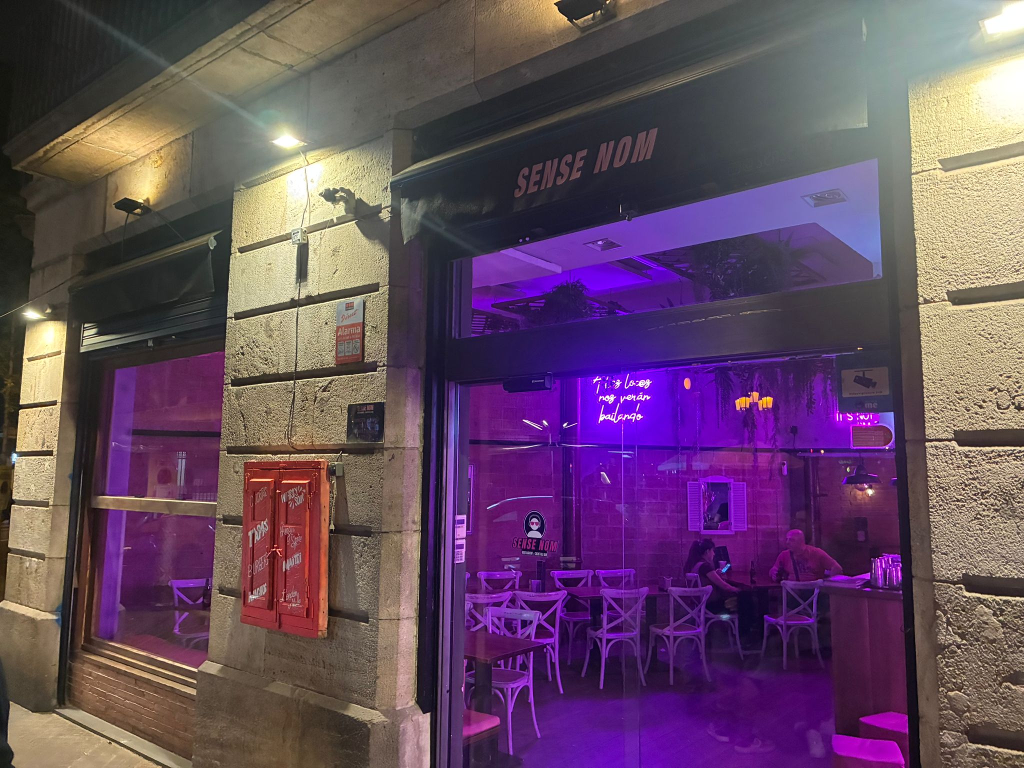 Sense Nom — local bear-friendly en Barcelona