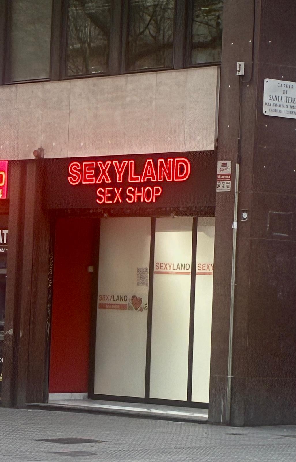 SexyLand — local bear-friendly en Barcelona
