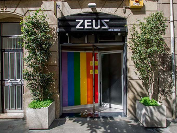 Zeus Barcelona — local bear-friendly en Barcelona